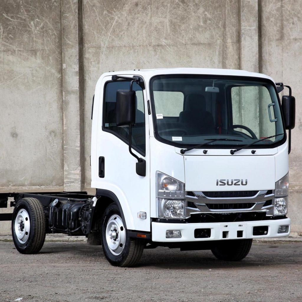 Isuzu N37 - Trucks